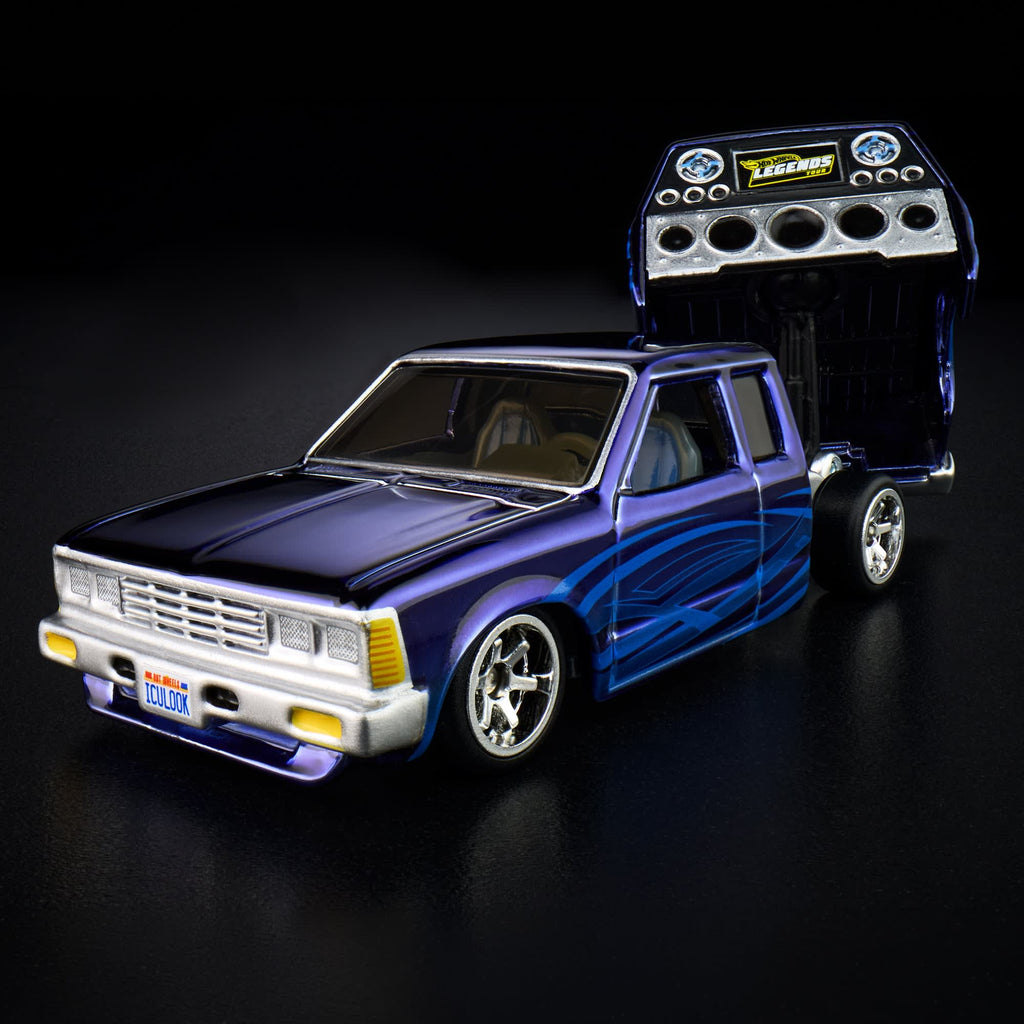 Hot Wheels RLC Exclusive 1986 Nissan 720 King Cab